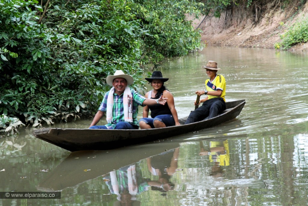 panasonic finca el paraiso yopal casanare colombia plan pasadia navegar curiara cano aguas llanos turistas patronear canoa invierno rio criollo llanero 1